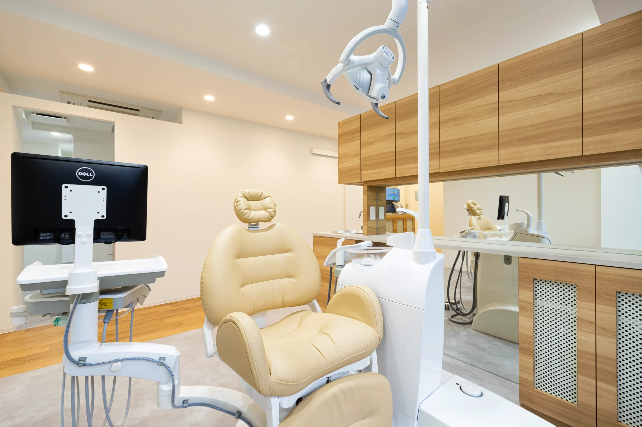 新宿セントラルパーク歯科様