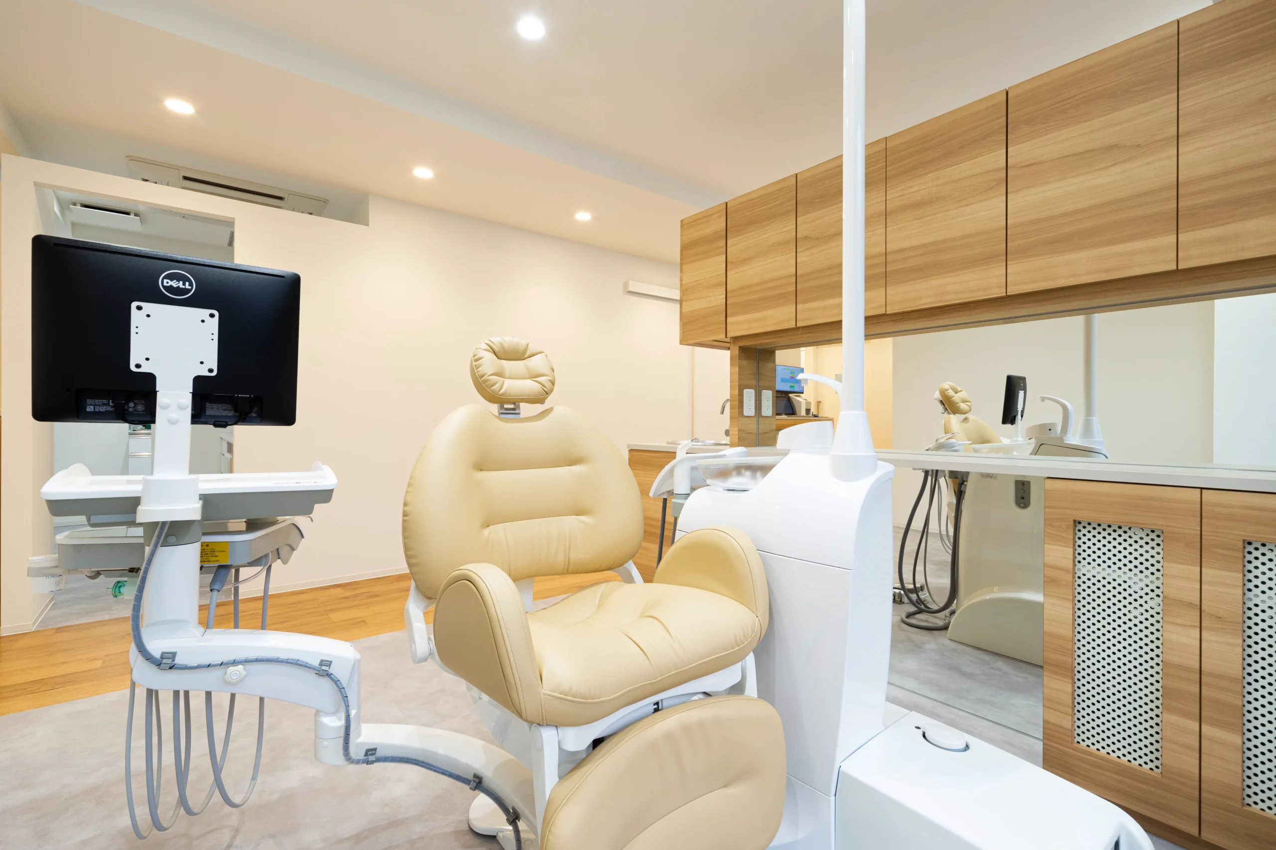 新宿セントラルパーク歯科様