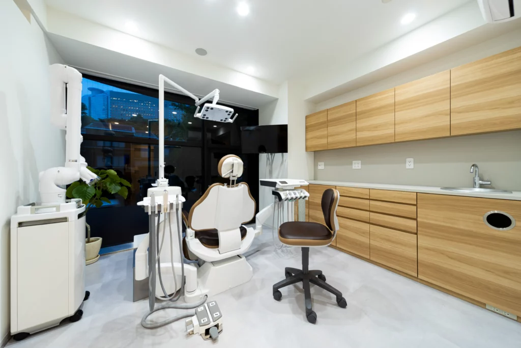 新宿セントラルパーク歯科様